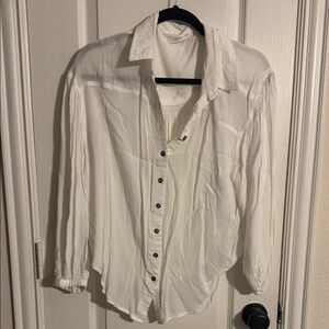Mustard Seed White Button-Up Blouse